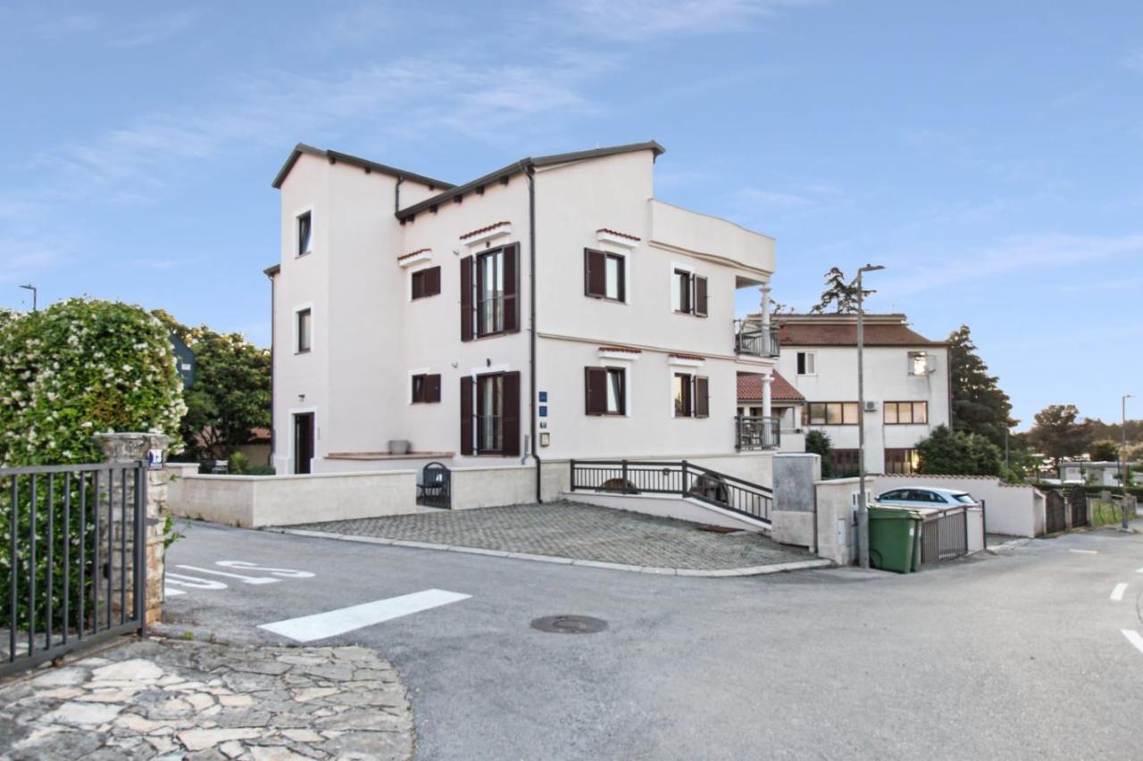 Apartments Villa Alba II Пореч Экстерьер фото